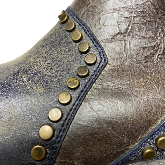 Corral Brown and Grey Star Round Toe Ankle Boots - Picture 6 of 12